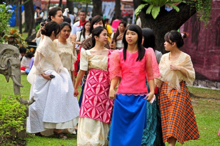 Covered Skin, Unspoken Rules: Growing Up Conservative in the Philippines